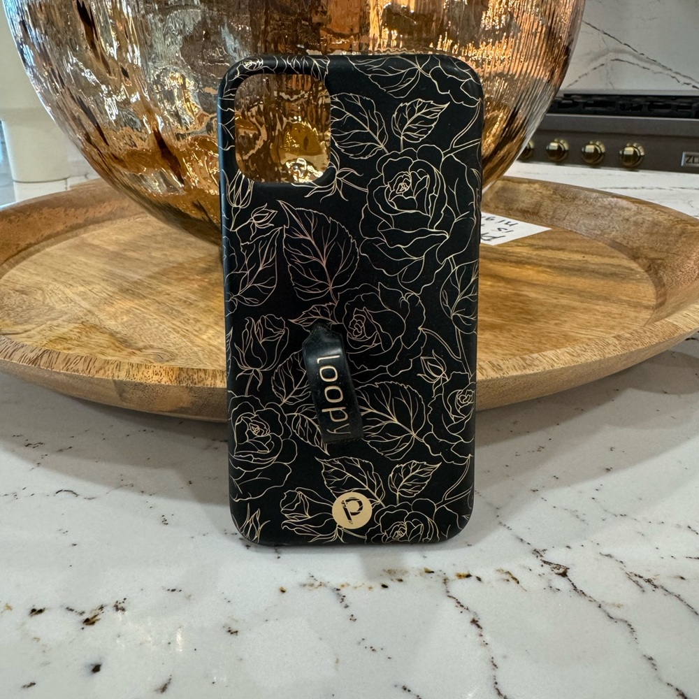 BLACK/GOLD FLORAL LOOPY CASE IPHONE 11/XR